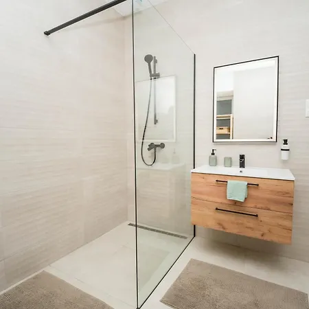 Luxapartment L Maesiarska 公寓