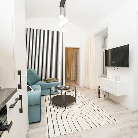 公寓 Luxapartment L Maesiarska *